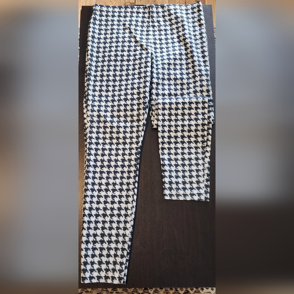 H & M SZ 12 Stylish Houndstooth Pants